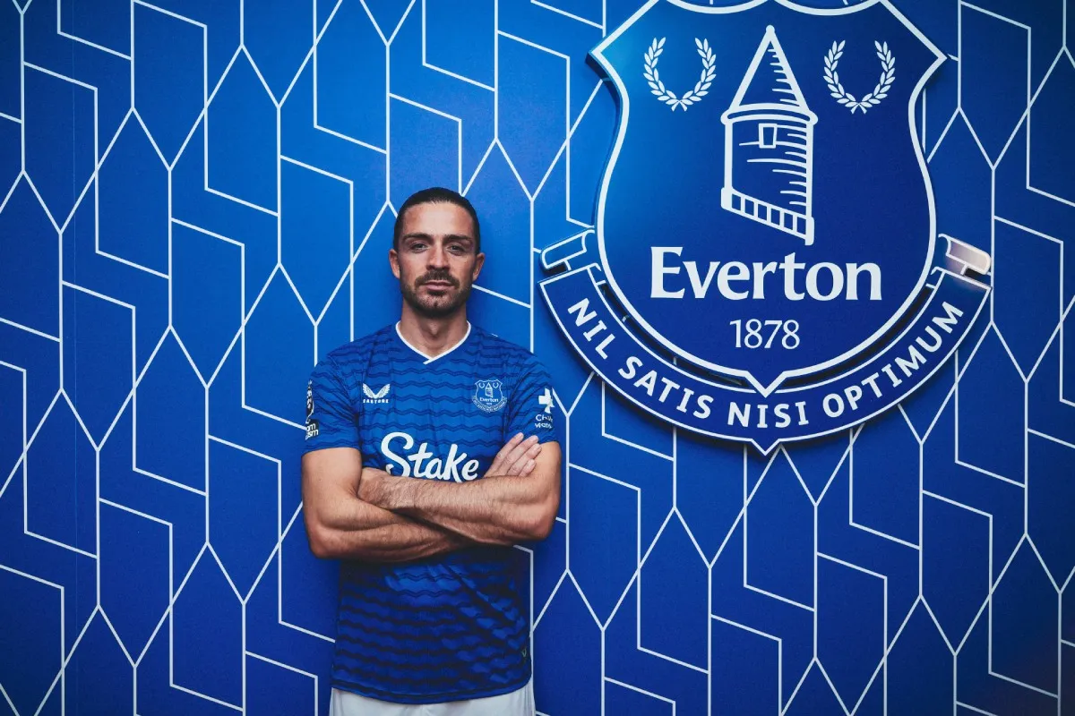 Grealish fue presentado de forma oficial