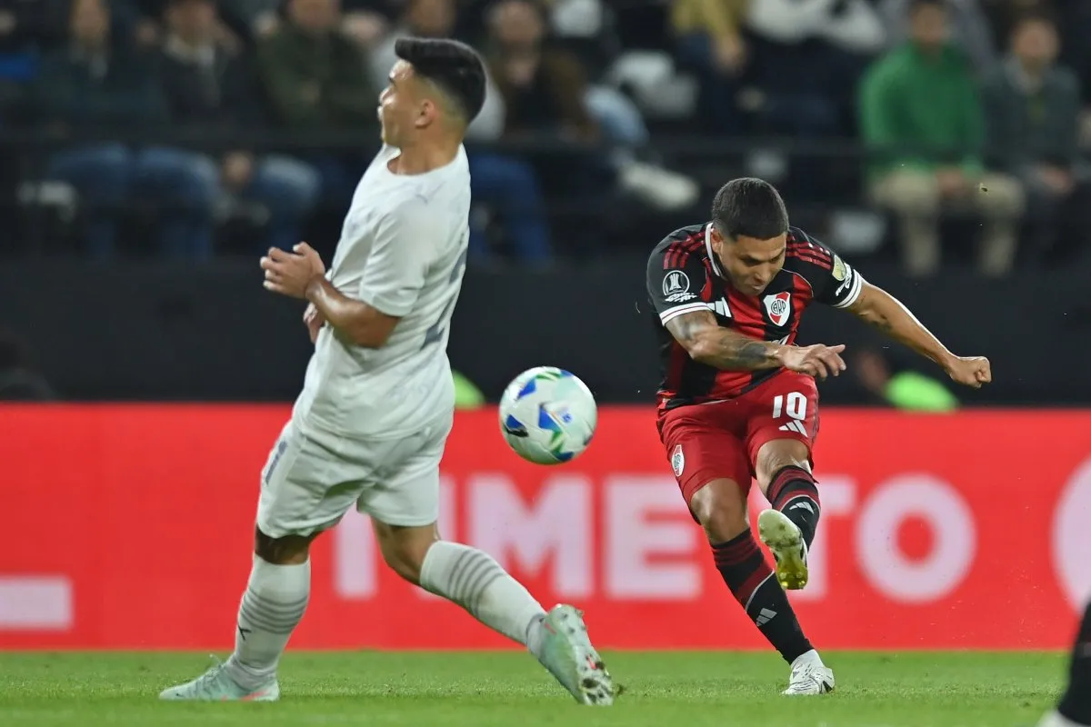 River salió con vida en su visita a Asunción