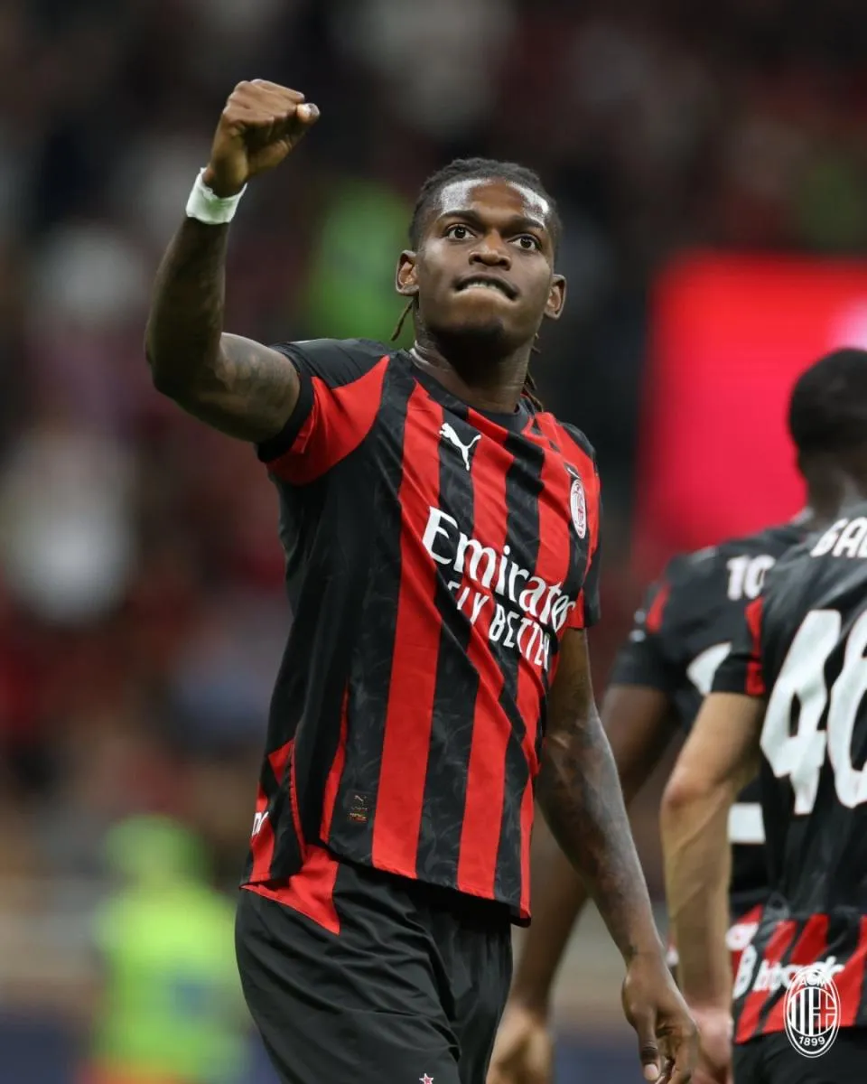 El primero | @ acmilan