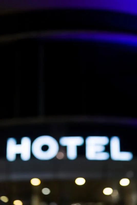 Los autos que entren también serán verificados / FREEPIK