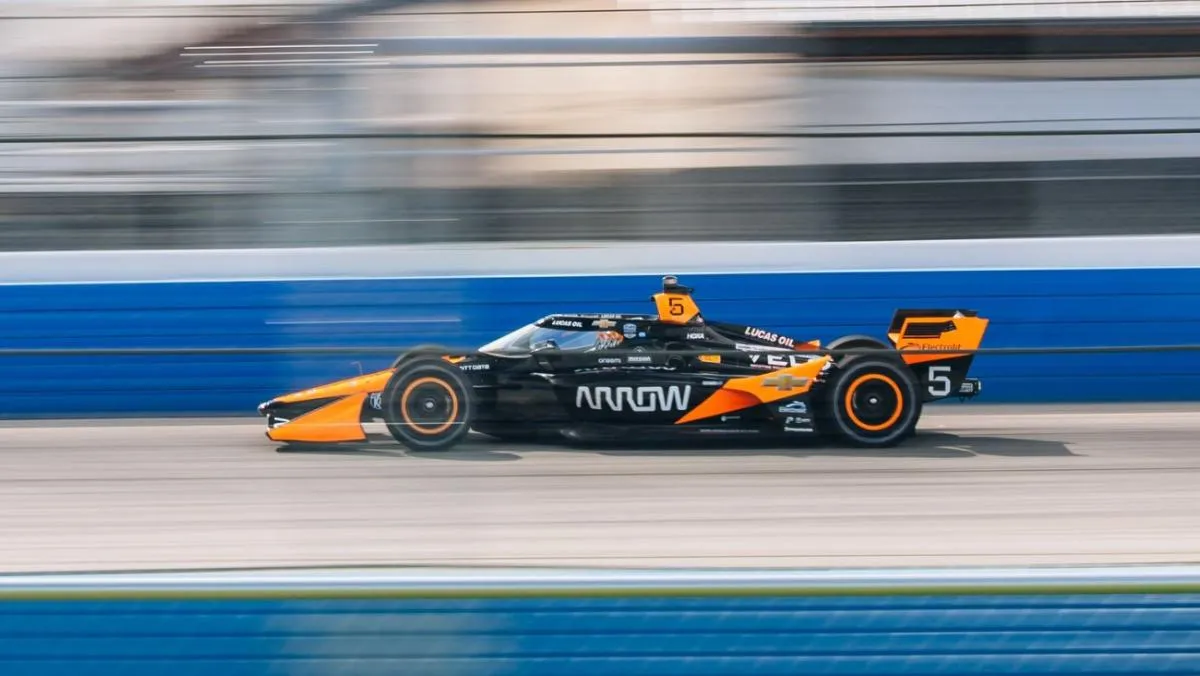 El mono de Pato O'Ward en Indy | @IndyCar