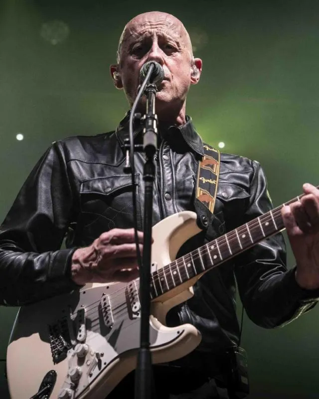 Sus amigos lo despidieron como el gran músico que fue / FB: @ilegalesrock