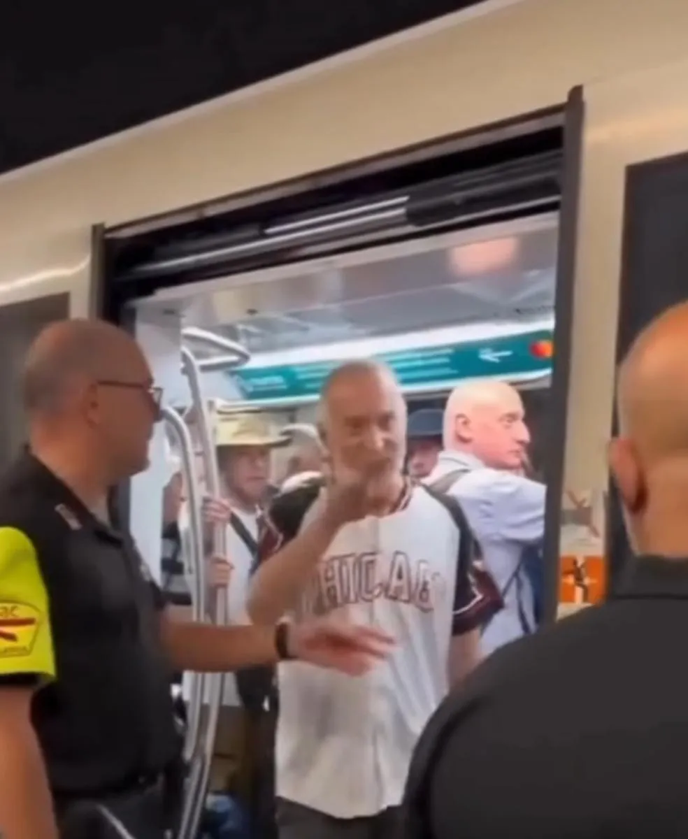 El ciudadano italiano se veía alterado por el retraso del Metro / Redes Sociales