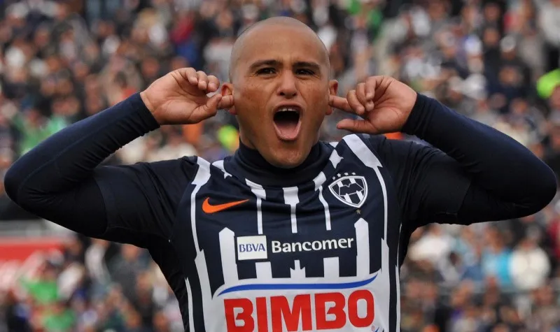 Homenajearon al exfutbolista