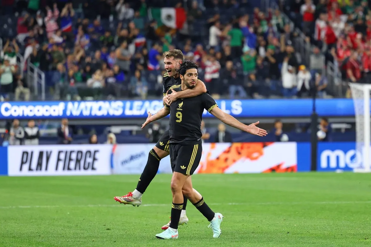 Power mexicano | IMAGO7