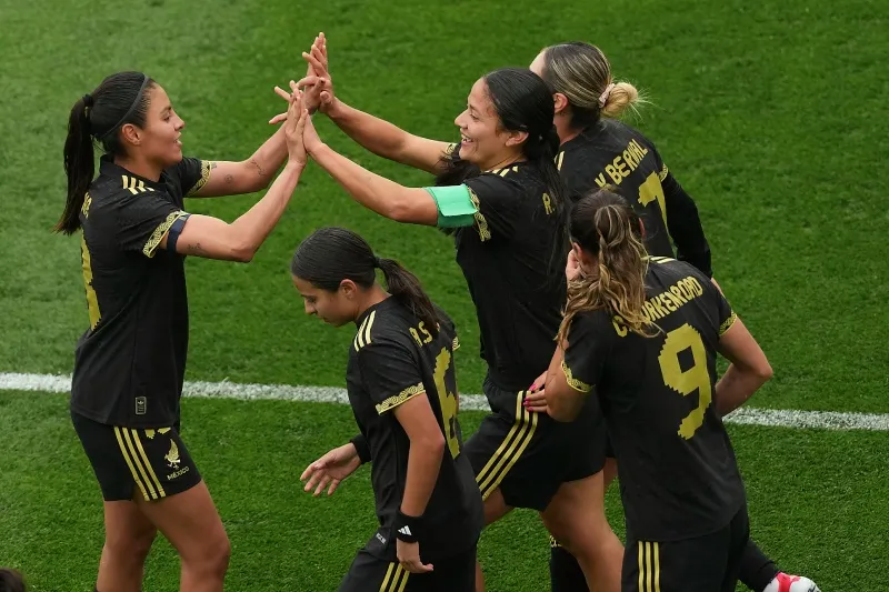 Jugadoras del Tri Femenil en celebración de gol