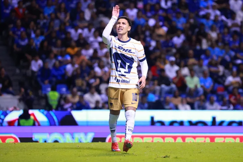 Leo Suárez en lamento con Pumas