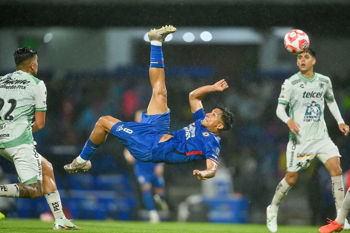El golazo de Sepúlveda | IMAGO7