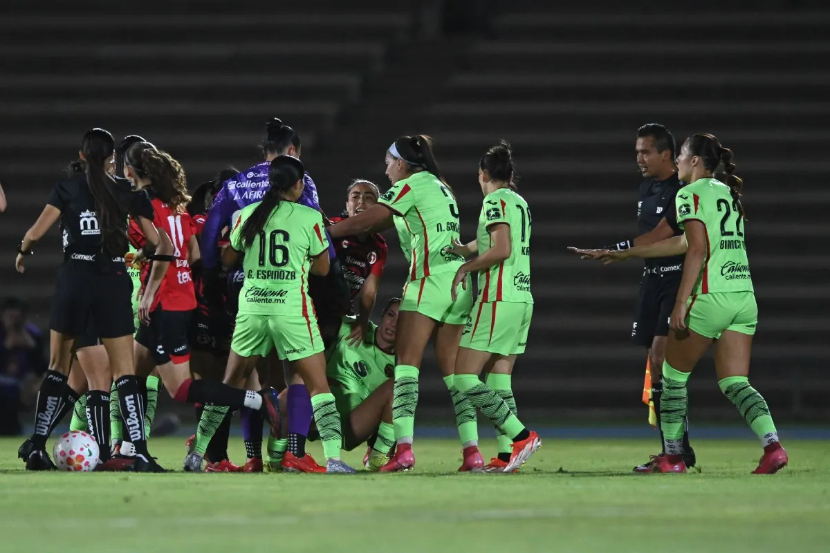 Las dos futbolistas fueron sancionadas