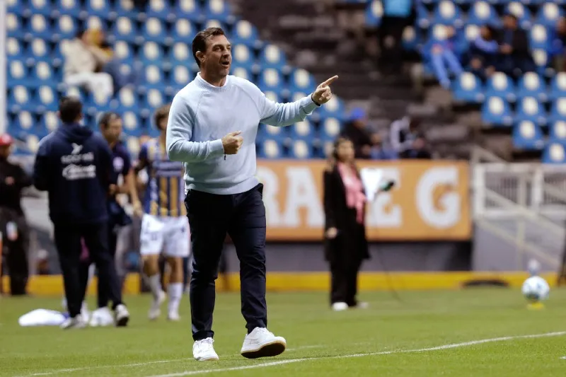 Pablo Guede se fue en la Jornada 5 | IMAGO7