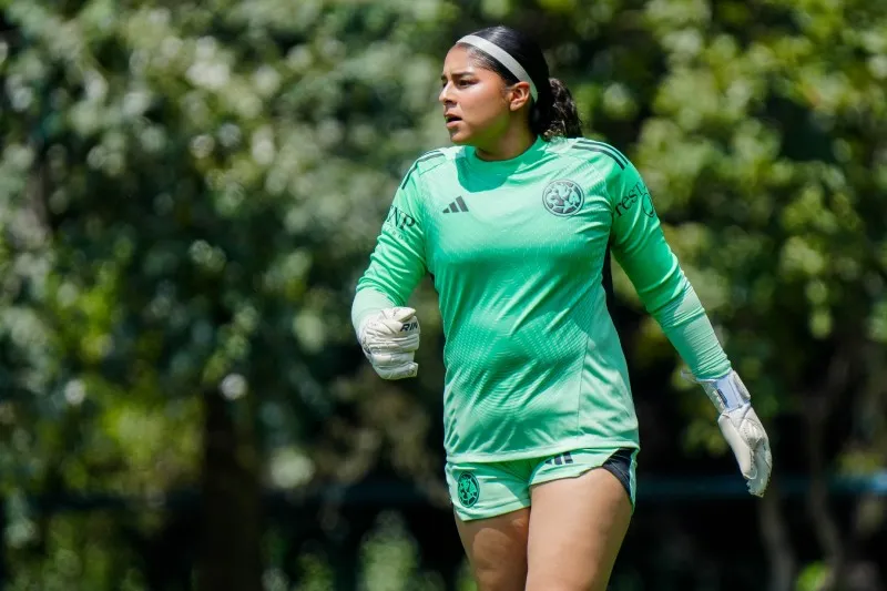 Valentina con América | IMAGO7