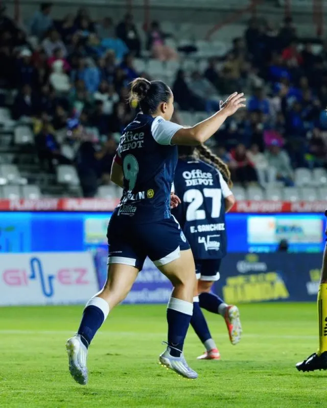 Charlyn Corral | IMAGO7