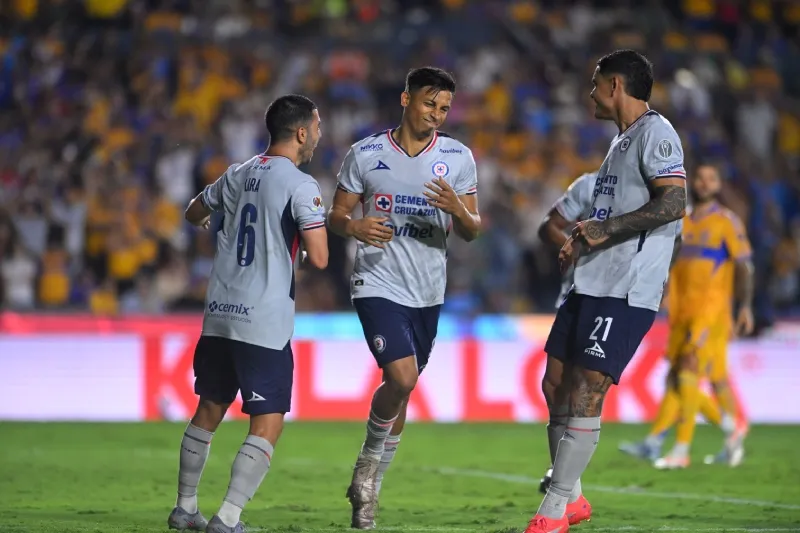 Sepúlveda también anotó ante los felinos en Fase Regular este torneo