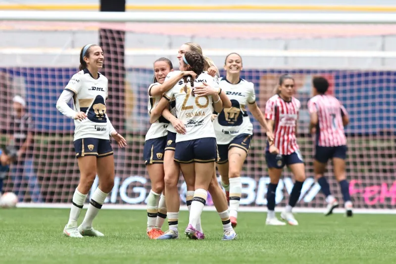 Las universitarias se adelantaron dos veces en el marcador