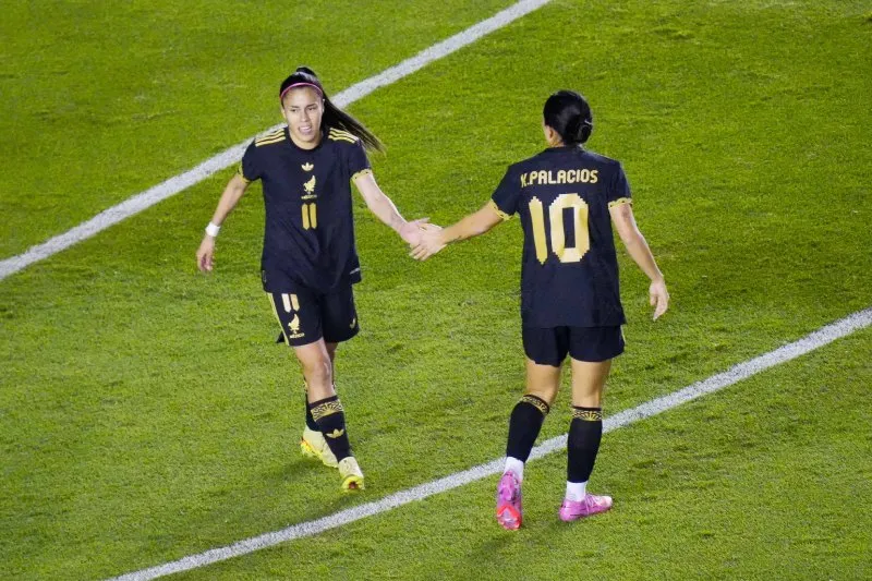 El Tri cumplió ante la afición