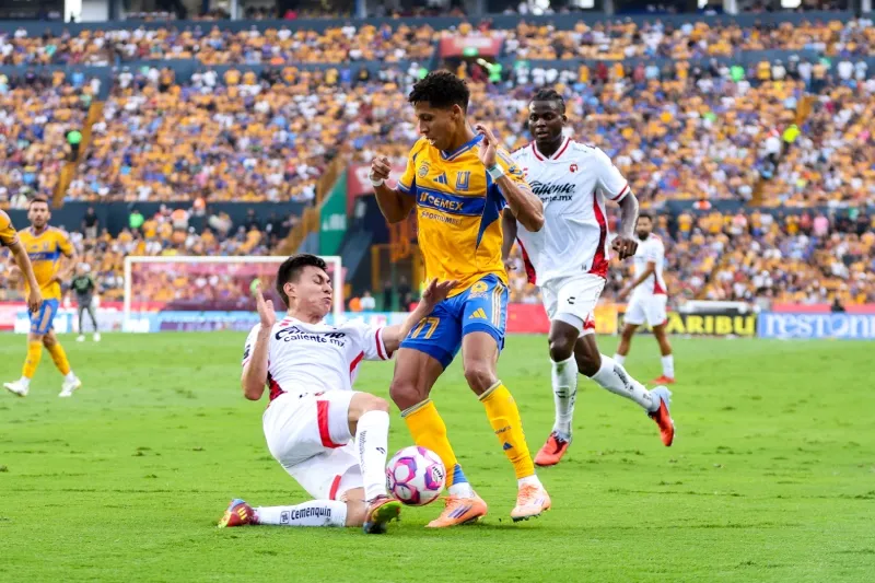 El acuerdo busca impulsar el futbol mexicano