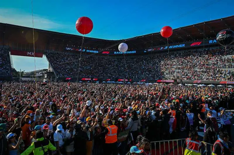 La fiesta tricolor del podio | IMAGO7