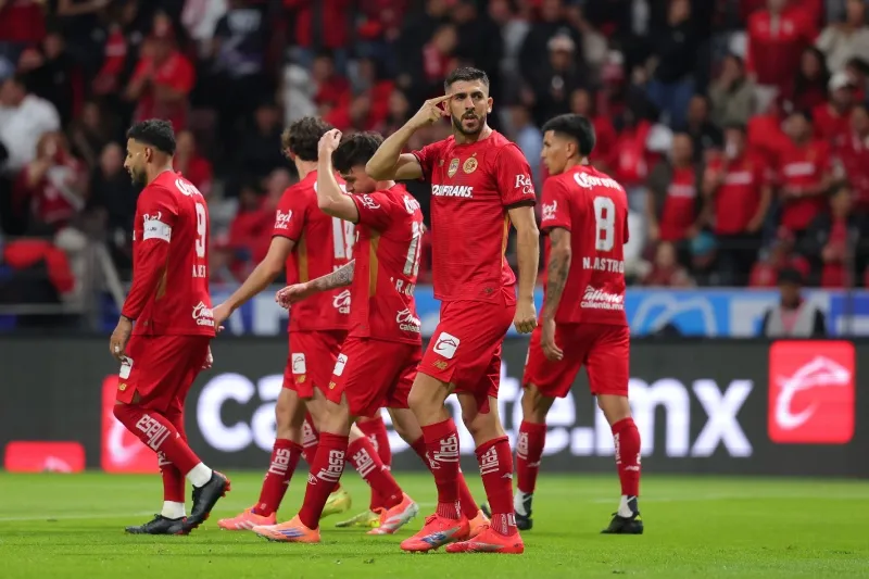 Paulinho encabeza la tabla de goleo