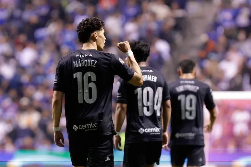 Jugadores de Cruz Azul en celebración ante Puebla