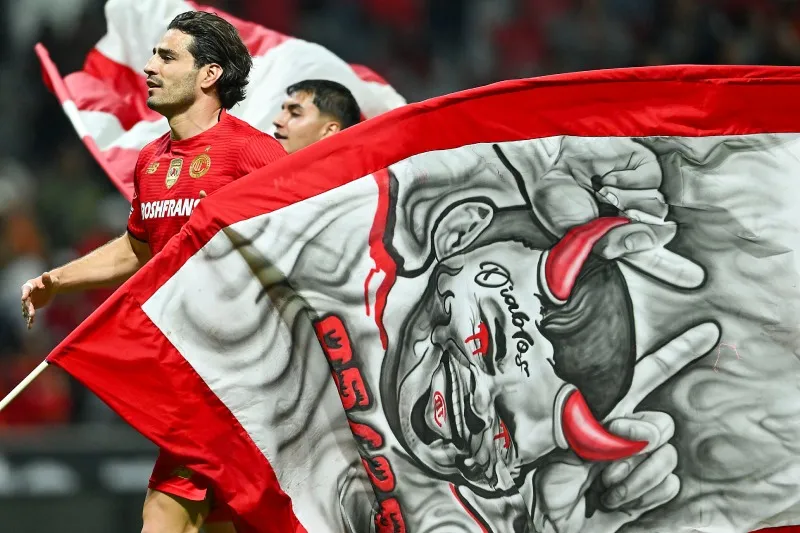 Respaldó a sus compañeros