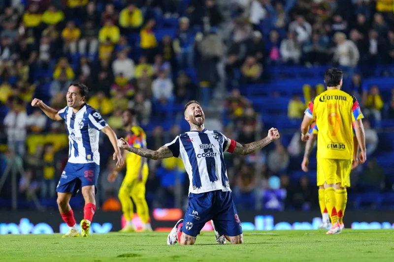 Sergio Ramos celebra en el partido contra América