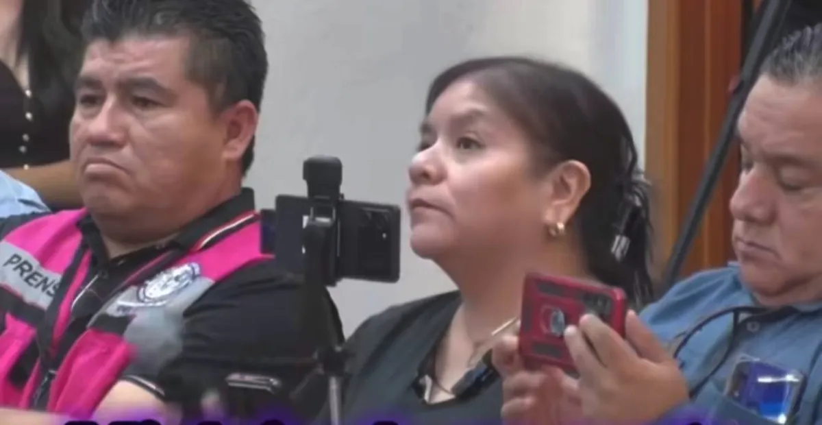 Una reportera logró que el alcalde se hiciera el antidoping / Redes Sociales