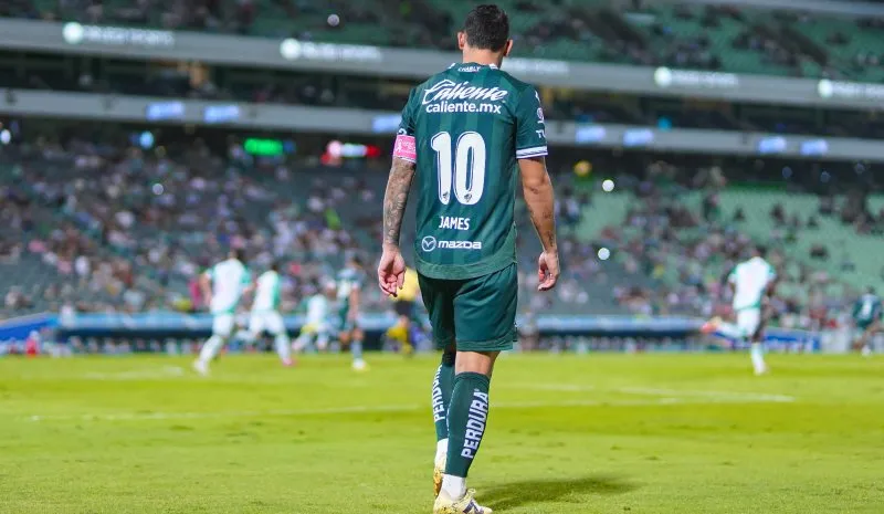 James Rodríguez en partido