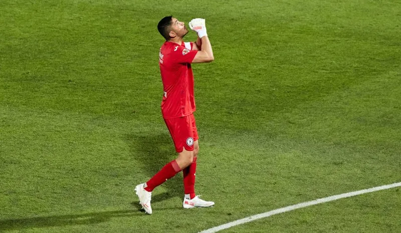 Jesús Corona en partido con Cruz Azul