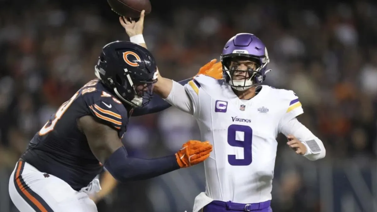JJ ante los Chicago Bears | AP
