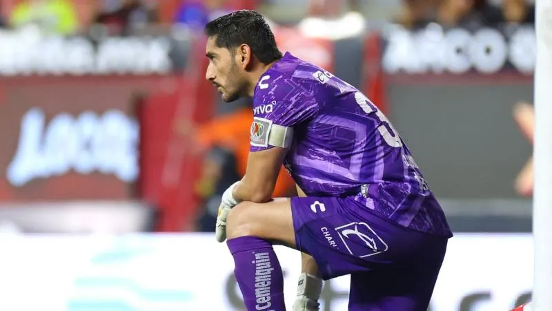 Corona se retiró del futbol | IMAGO7