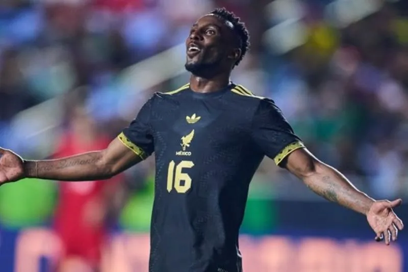 Quiñones puede aportarle mucho al Tri, según Diego Cocca | MEXSPORT