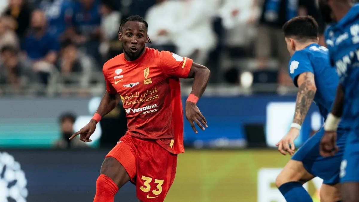 Quiñones durante el Al Qadisiya vs Al-Hilal | @Alqadsiah