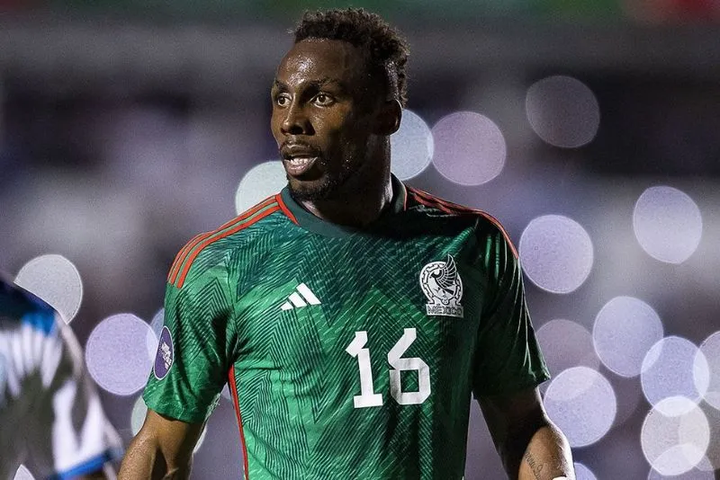 Quiñones puede aportarle mucho al Tri, según Diego Cocca | MEXSPORT