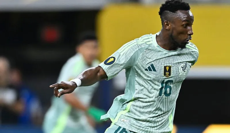 Quiñones en Selección