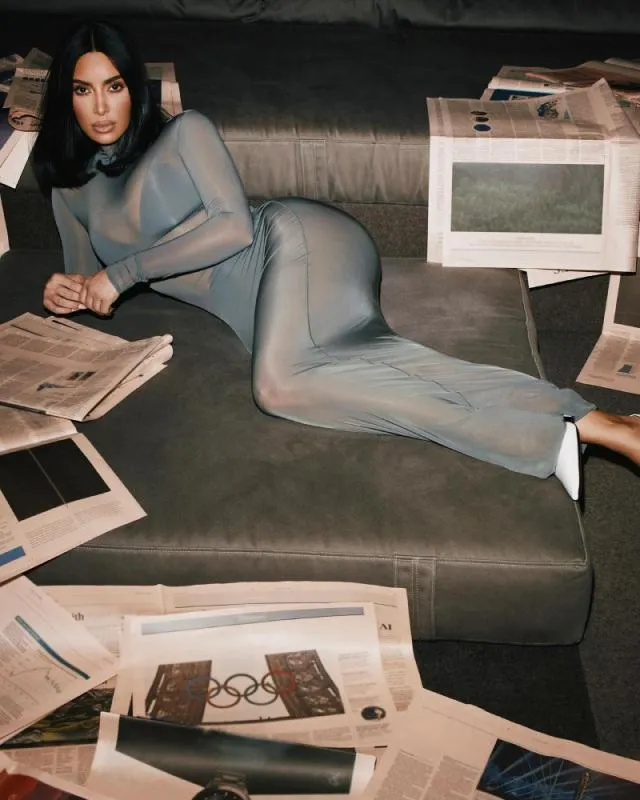 Kim reveló que Kanye regalaba sus autos de lujo / FB: @KimKardashian