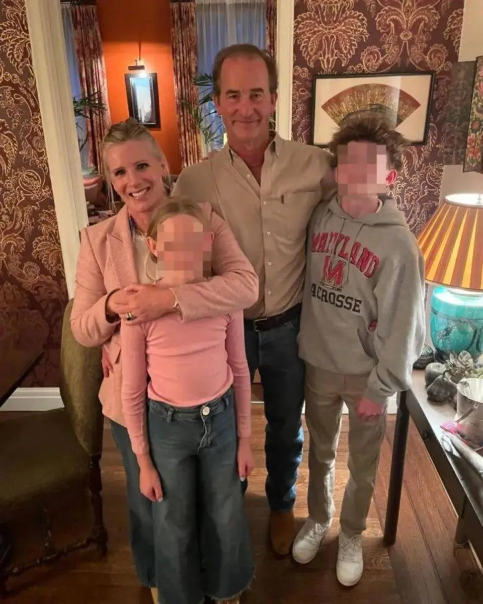 Kristin resulto casada y con dos hijos menores / Redes Sociales