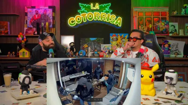 Los ladrones únicamente se llevaron una funda de celular vacía/IG: @lacotorrisa