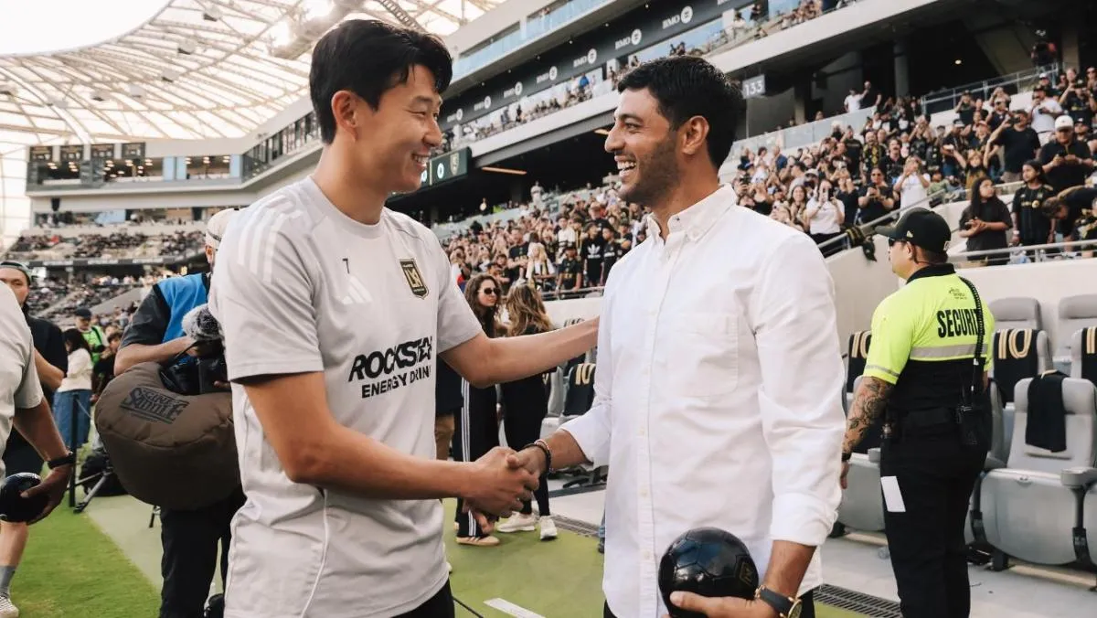 Carlos Vela recibió homenaje del LAFC | @LAFC