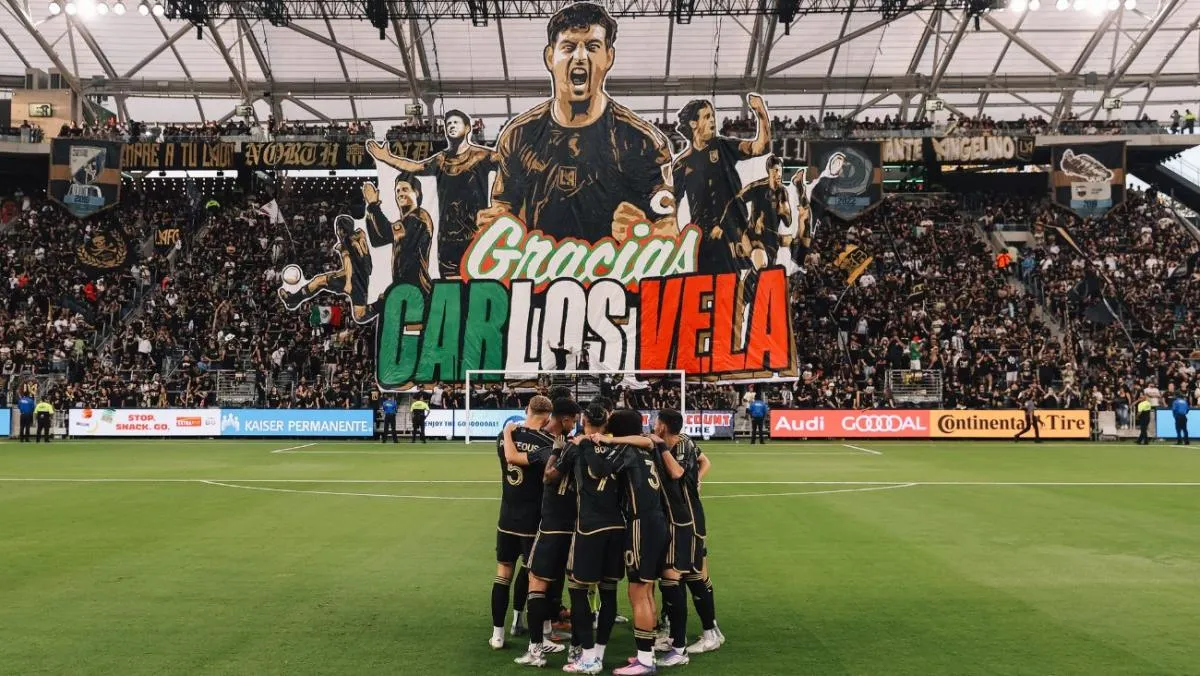 Carlos Vela recibió homenaje del LAFC | @LAFC