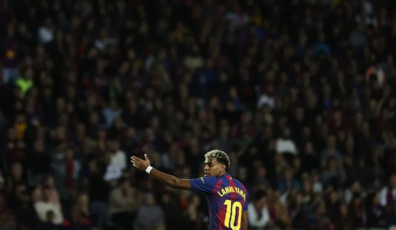 Lamine Yamal en partido