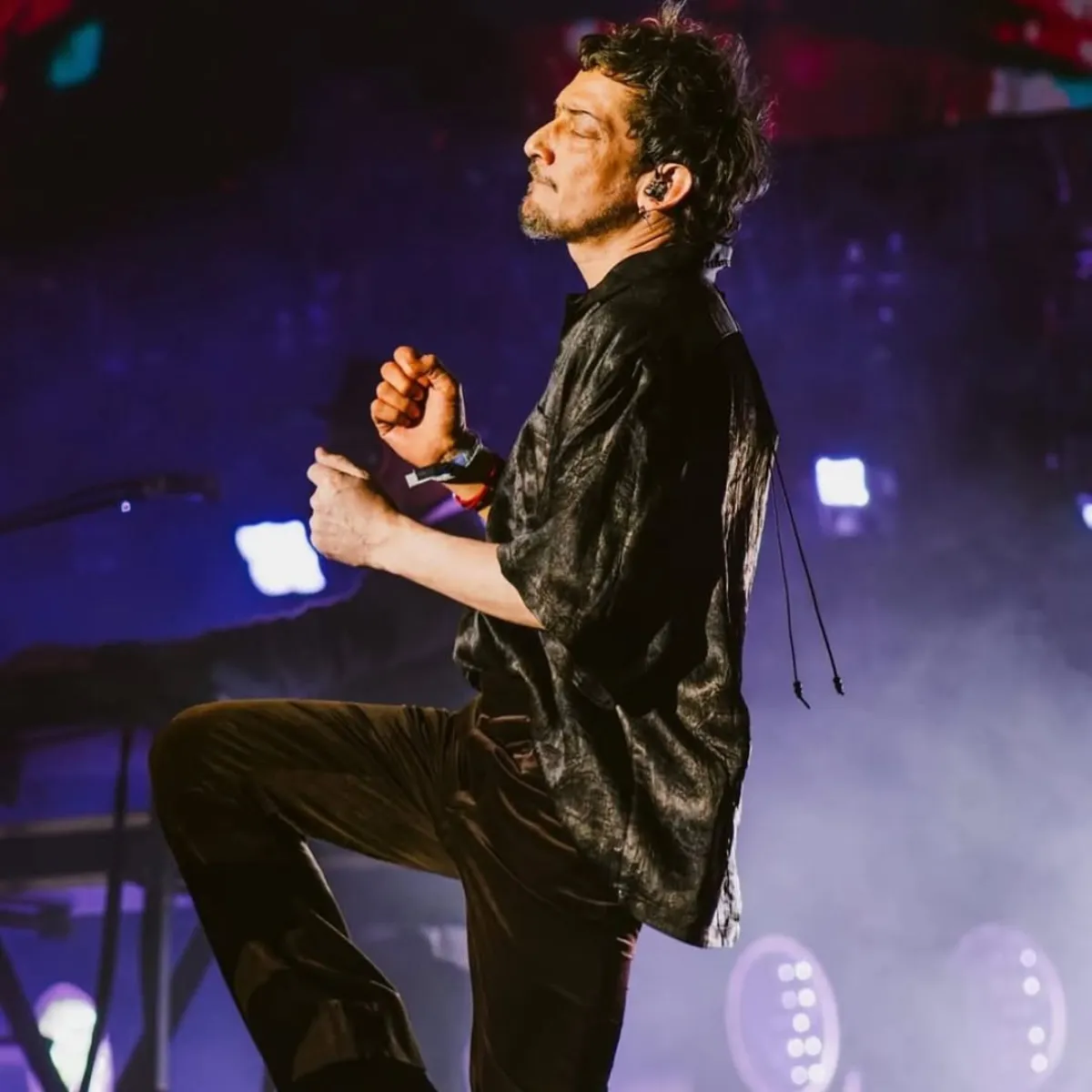 León Larregui estuvo en problemas al momento de abordar un avión / FB: @LeonLarregui