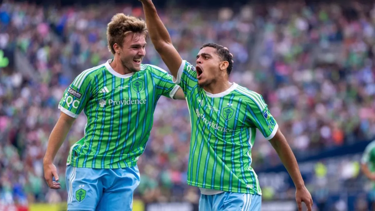 Descanso en el Lumen Field | AP