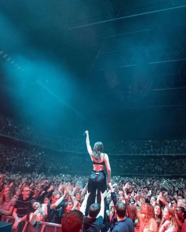 Los mexicanos creen que Dua Lipa cantará una de Juan Gabriel / FB: @DuaLipa