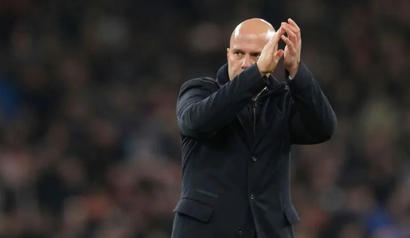 Slot aplaude a la afición