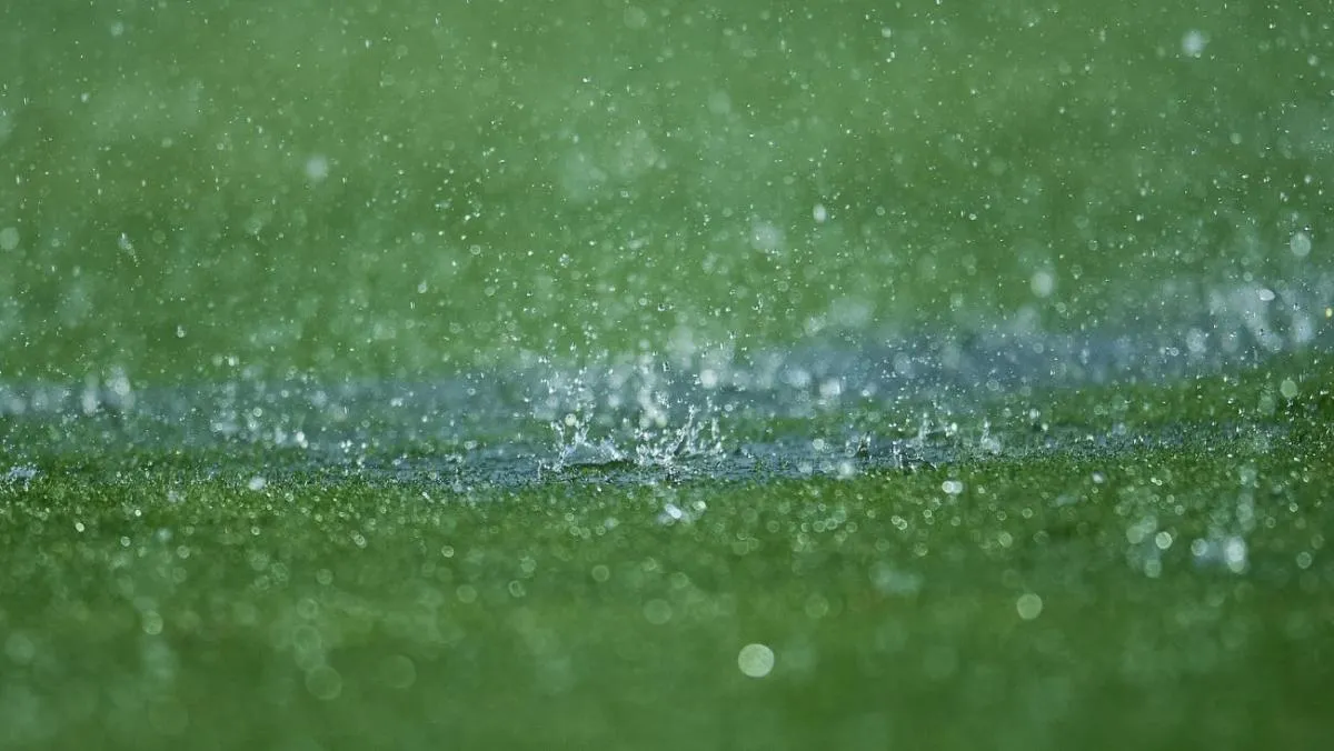 La lluvia protagonizó el cierre del partido | MEXSPORT