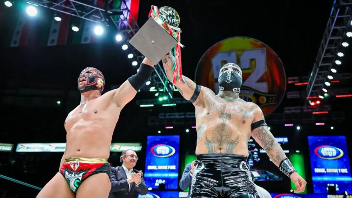 Templario y Titán se proclaman ganadores en el aniversario | @CMLL_OFICIAL