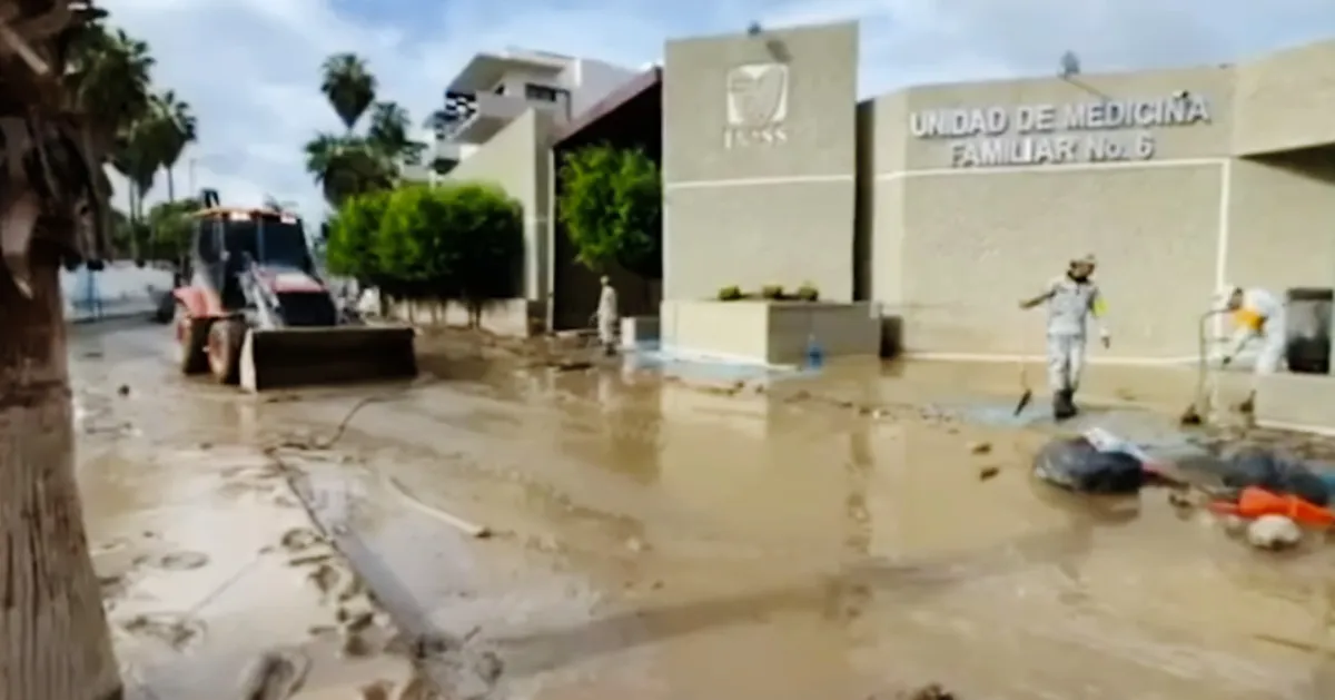 El huracán ya no tocará tierra, pero dejó muchos daños a su paso / Redes Sociales