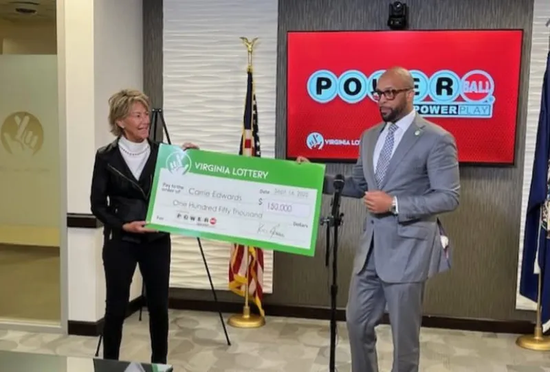 Carrie Edwards participó en línea para ganarse el premio mayor / Redes Sociales