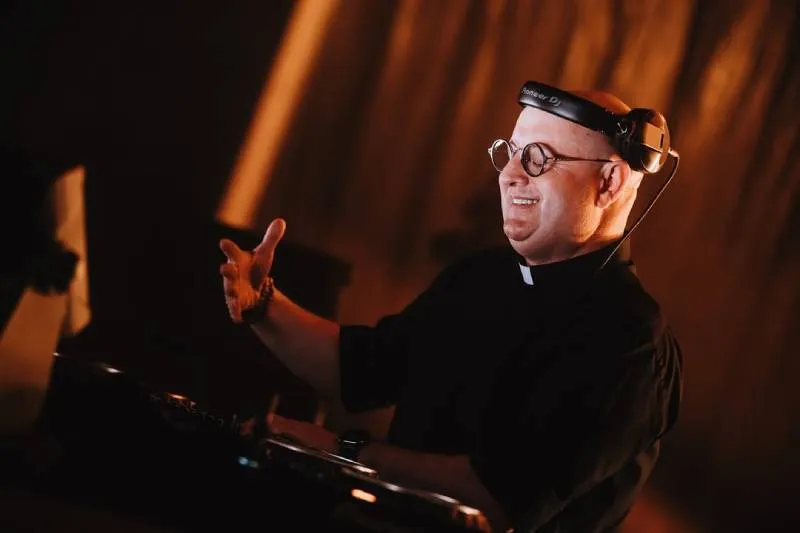 IG: @padre.guilherme