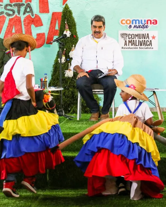 El mandatario dio un mensaje a la nación donde les dio la noticia de adelantar el tiempo / FB: @NicolasMaduro